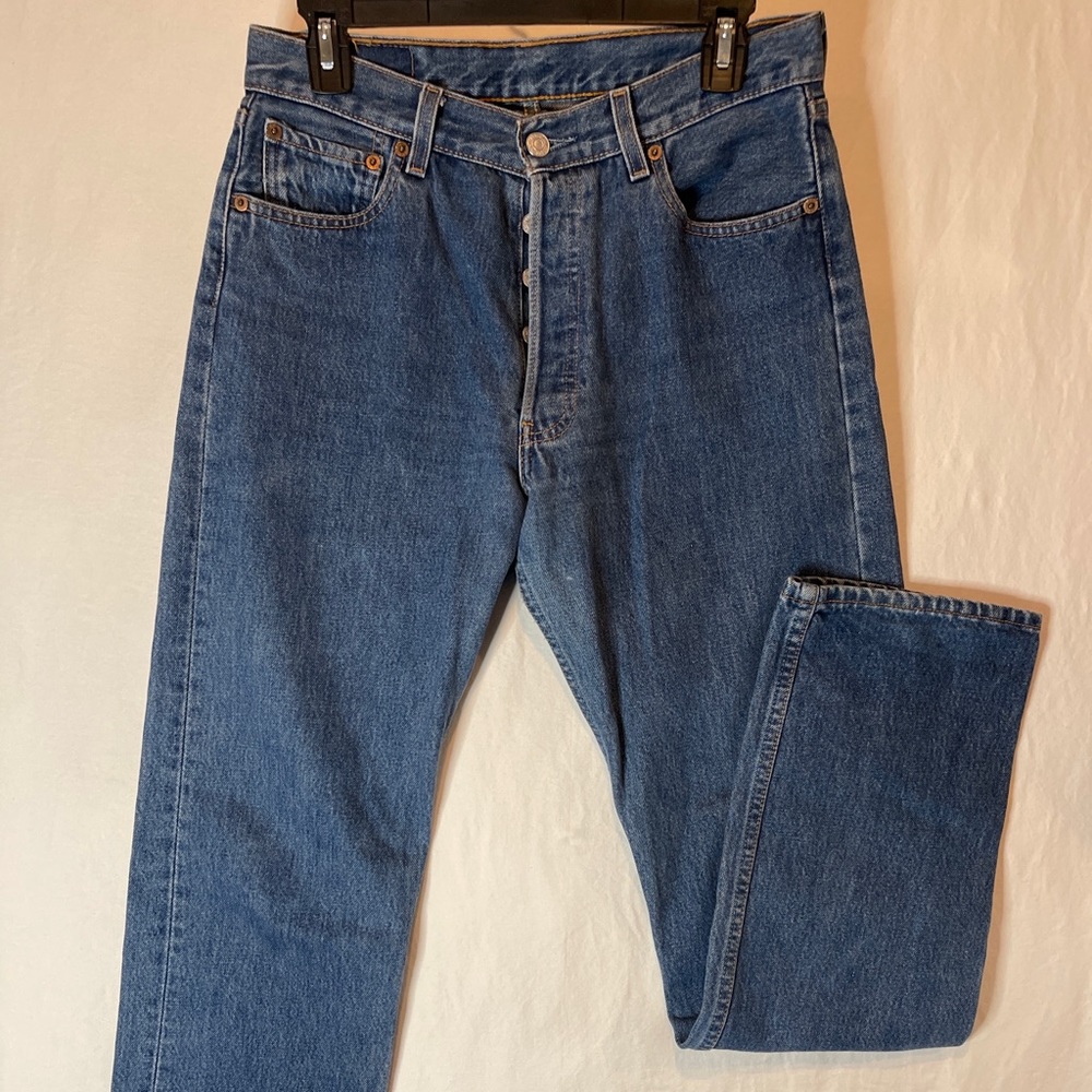 Vintage Levi's 501 For Women Button Fly Jeans Y2K Size W30 L32 Dark Wash Denim.
